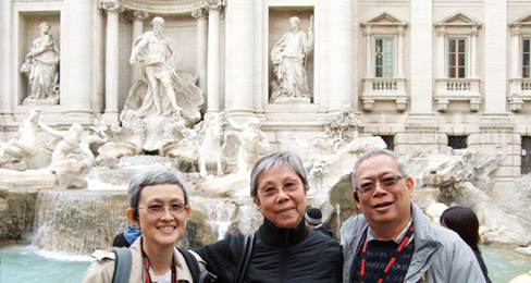 You would come back to Italy even if you didn't throw a coin in the Fountain of Trevi. Photo courtesy of Ngiam Tee Liang
