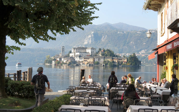 A sumptuous lunch in a real Italian home! Orta