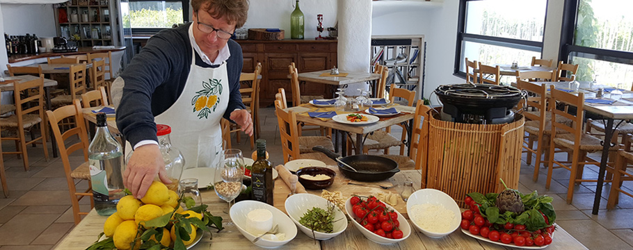 Cooking class with a passionate local using ingredients taken from his own garden. Capri cooking class
